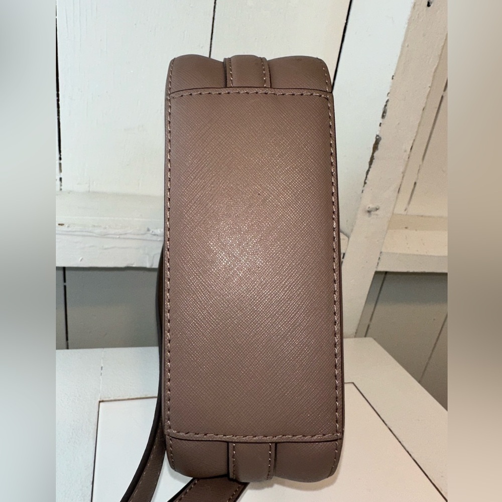 Kate Spade Spring Newbury Crossbody Bag Brown Silver Accents Capsule Wardrobe - Picture 8 of 16
